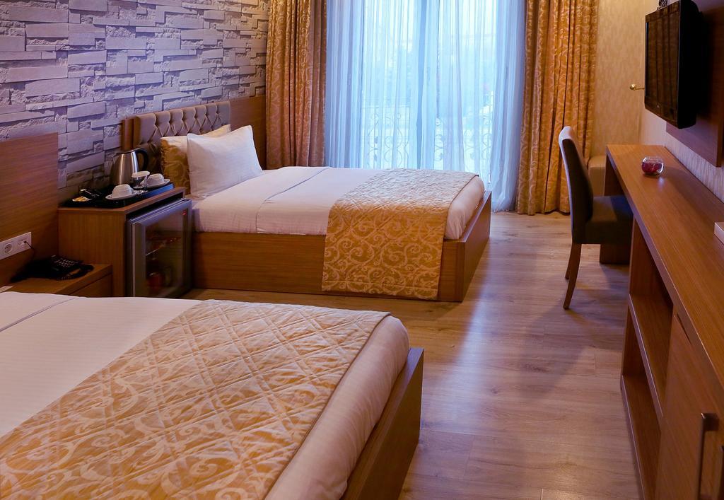 Imperial Park Hotel Izmit Exterior photo