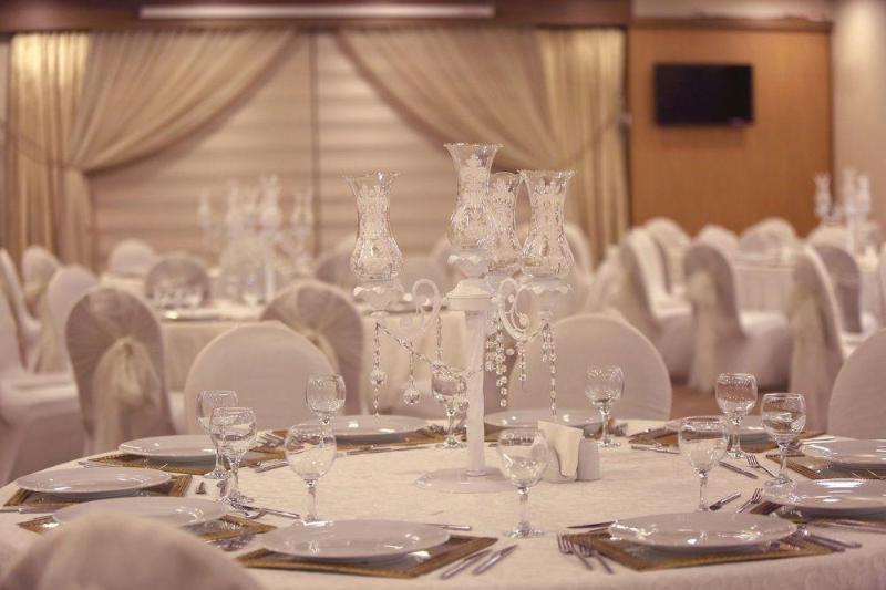 Imperial Park Hotel Izmit Exterior photo