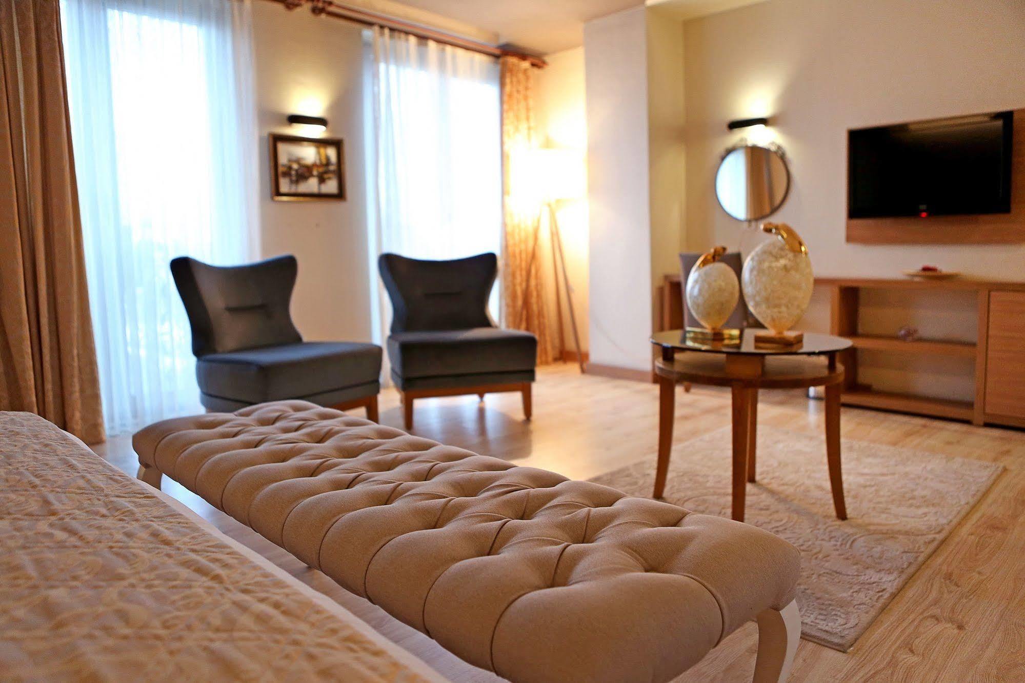 Imperial Park Hotel Izmit Exterior photo